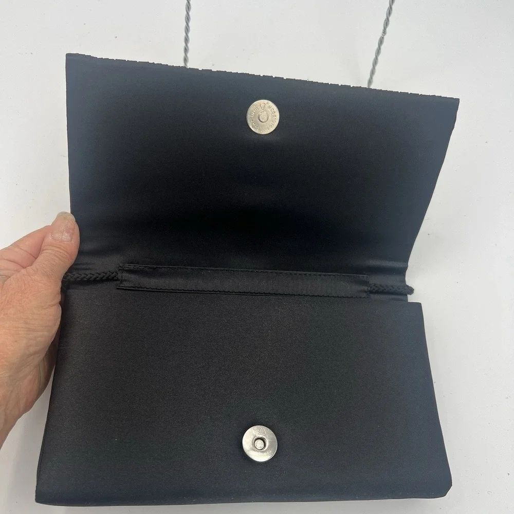 La Regale Black Ribbed Satin Polyester Evening‎ Purse